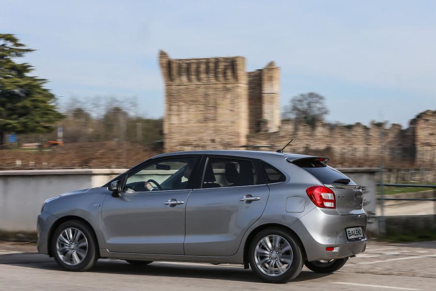  Suzuki Baleno SHVS 2016 года  (фото 18 из 24)
